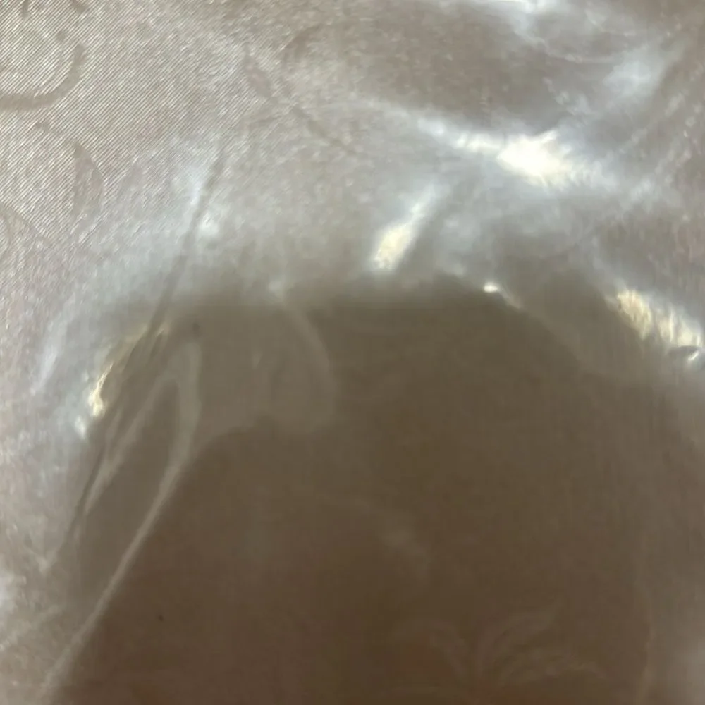NWT tablecloth waterproof